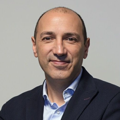 Koray Akhan - Kurucu